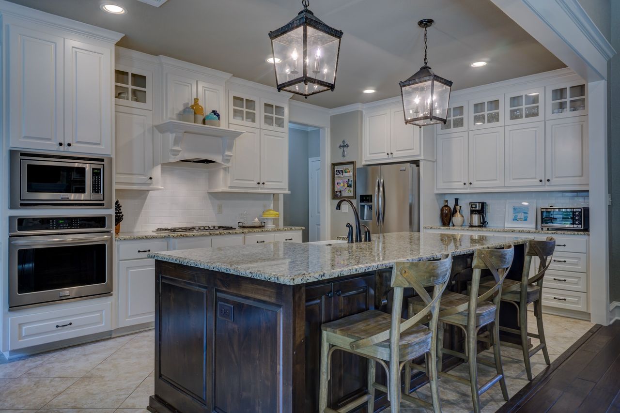 Original kitchen photo, slightly dark with a blue cast